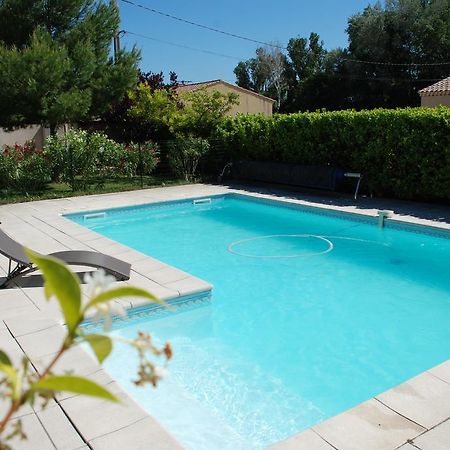 Au Bon Penequet Bed and Breakfast Pujaut Buitenkant foto