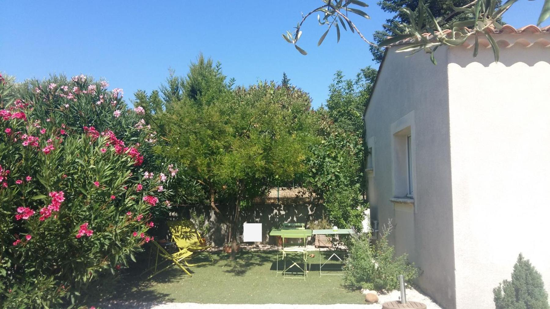 Au Bon Penequet Bed and Breakfast Pujaut Buitenkant foto